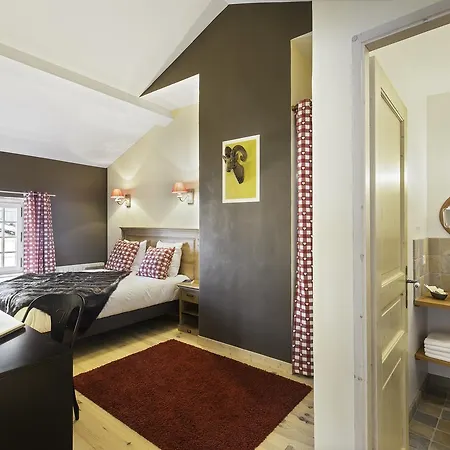 Logis La Benoite Hotel